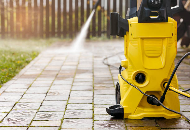 Best Animal Enclosure Cleaning  in Liberty City, TX